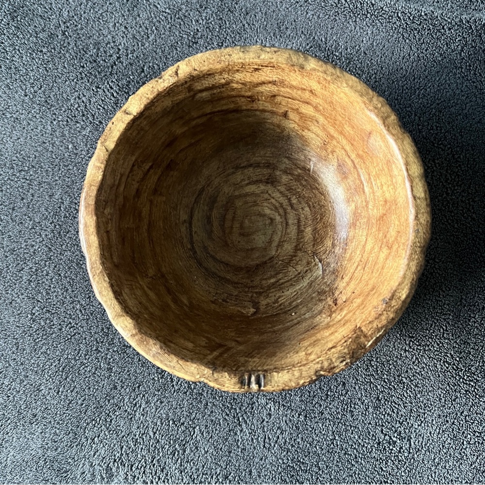 🔥Handcrafted Wooden Pedestal Bowl - Picture 3 of 6